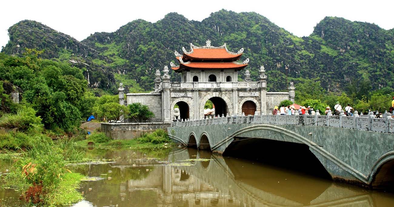 The Ultimate Guide to Ninh Binh: Best time to Visit & What to Expect Each Season 8 7