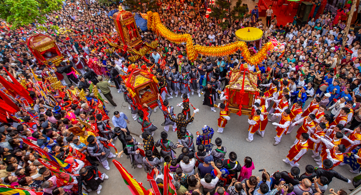 Complete Travel Guide to Vietnam's Lim Festival 2025 4 Hoi Lim Bac Ninh resize